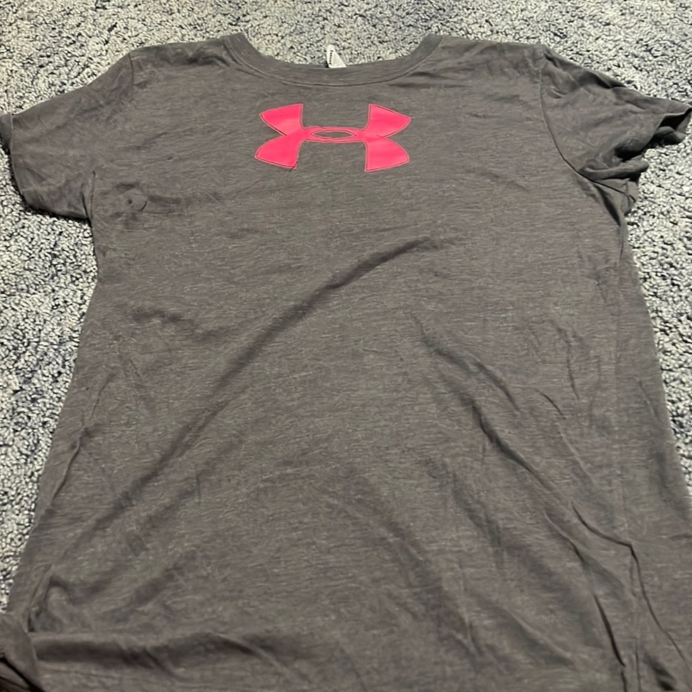 Under Armour Heat Gear grey and pink T-shirt